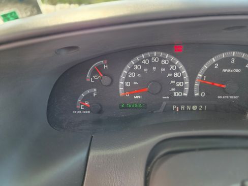 Used 2003 Ford F150 XLT image 1