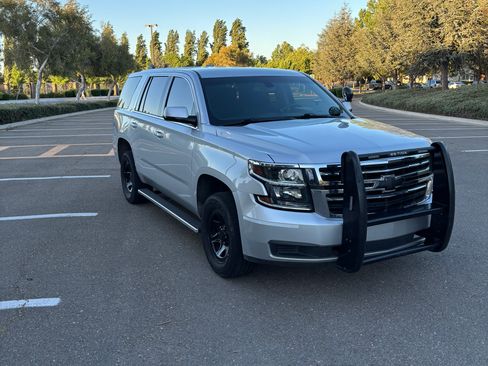 Used 2020 Chevrolet Tahoe 2WD w/ Remote Keyless Entry Package image 9