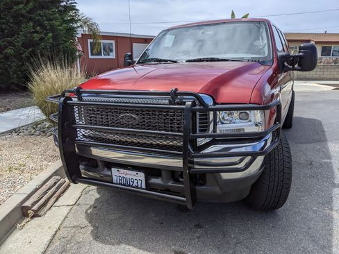 Used 2003 Ford Excursion XLT image 13