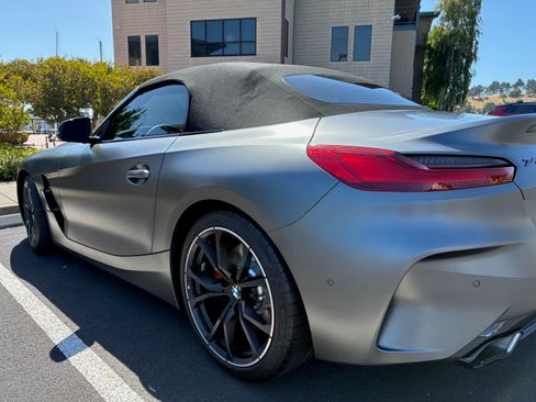 Used 2025 BMW Z4 M40i w/ Edition RWD image 5