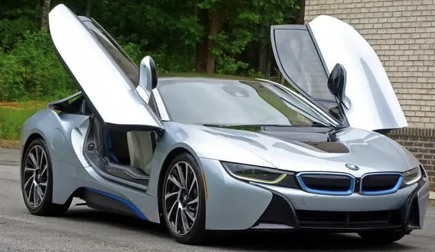 Used 2015 BMW i8 AWD/4WD image 1