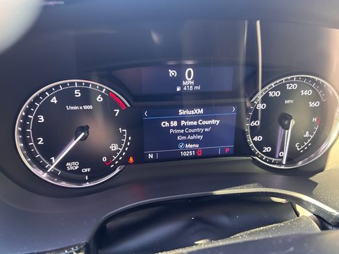 Used 2025 Cadillac XT5 Luxury image 12