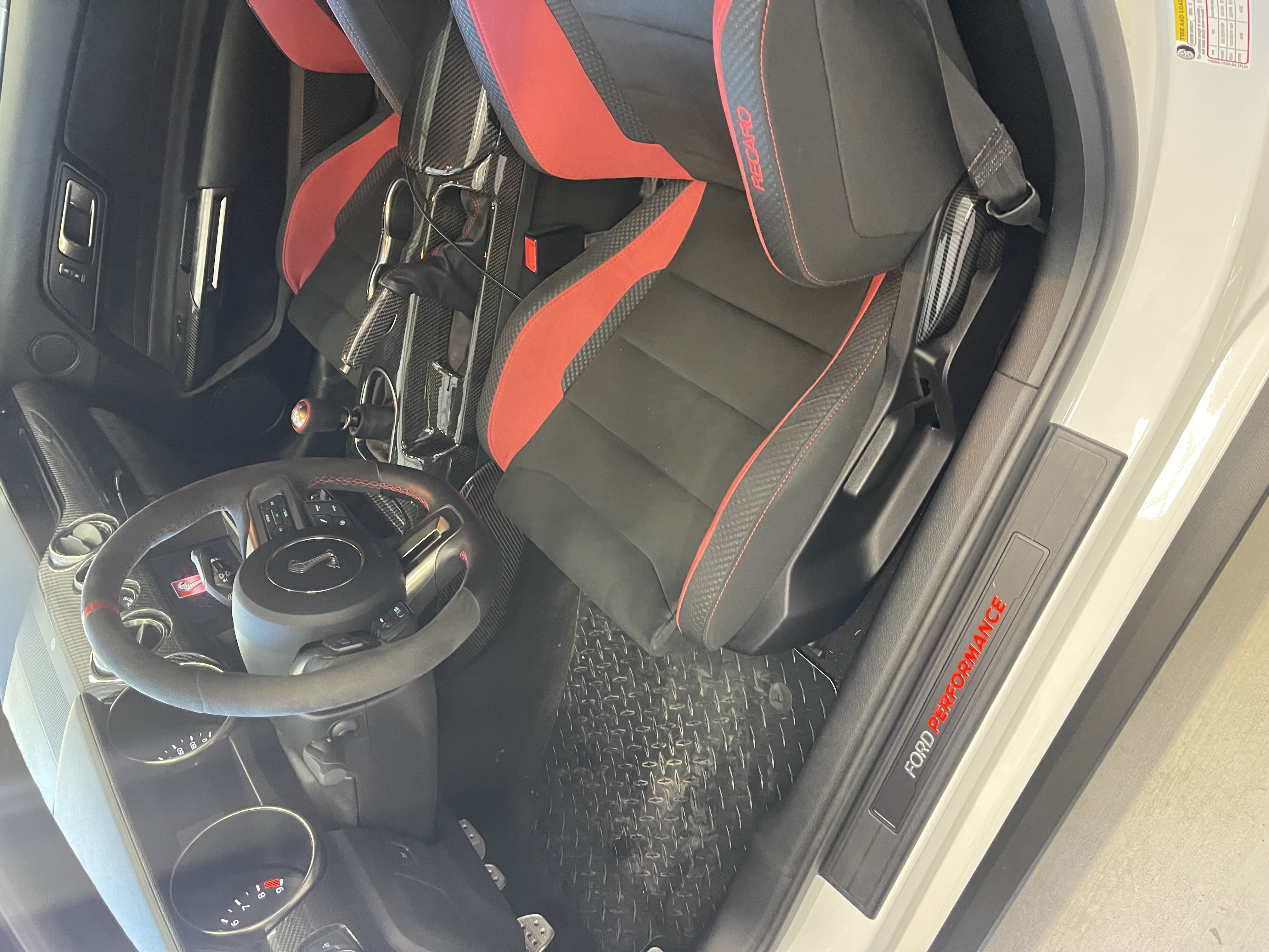 Used 2019 Ford Mustang Shelby GT350R w/ GT350R Equipment Group 920A RWD image 12