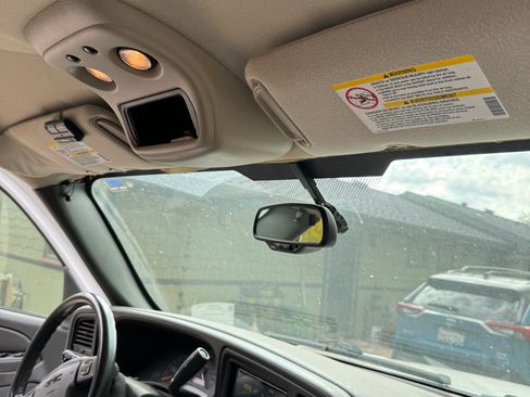 Used 2004 GMC Sierra 2500 SLE RWD image 16