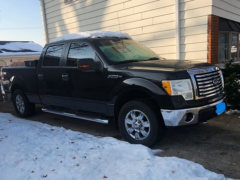 Used 2010 Ford F150 XLT image 4