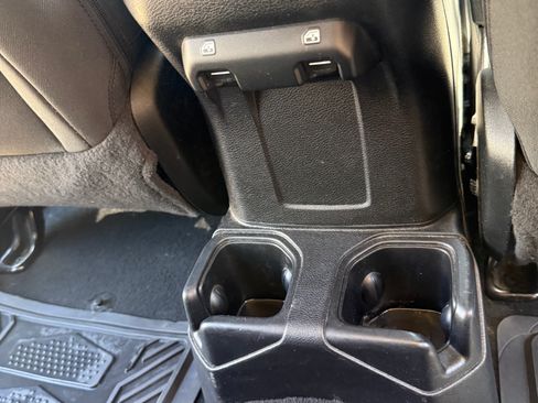 Used 2018 Jeep Wrangler Unlimited Sport S AWD/4WD image 13