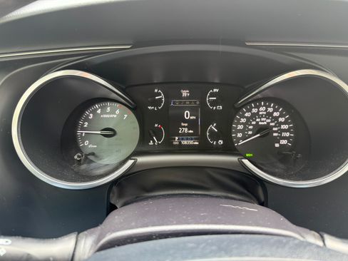 Used 2018 Toyota Sequoia Limited w/ Safety & Convenience Package image 13