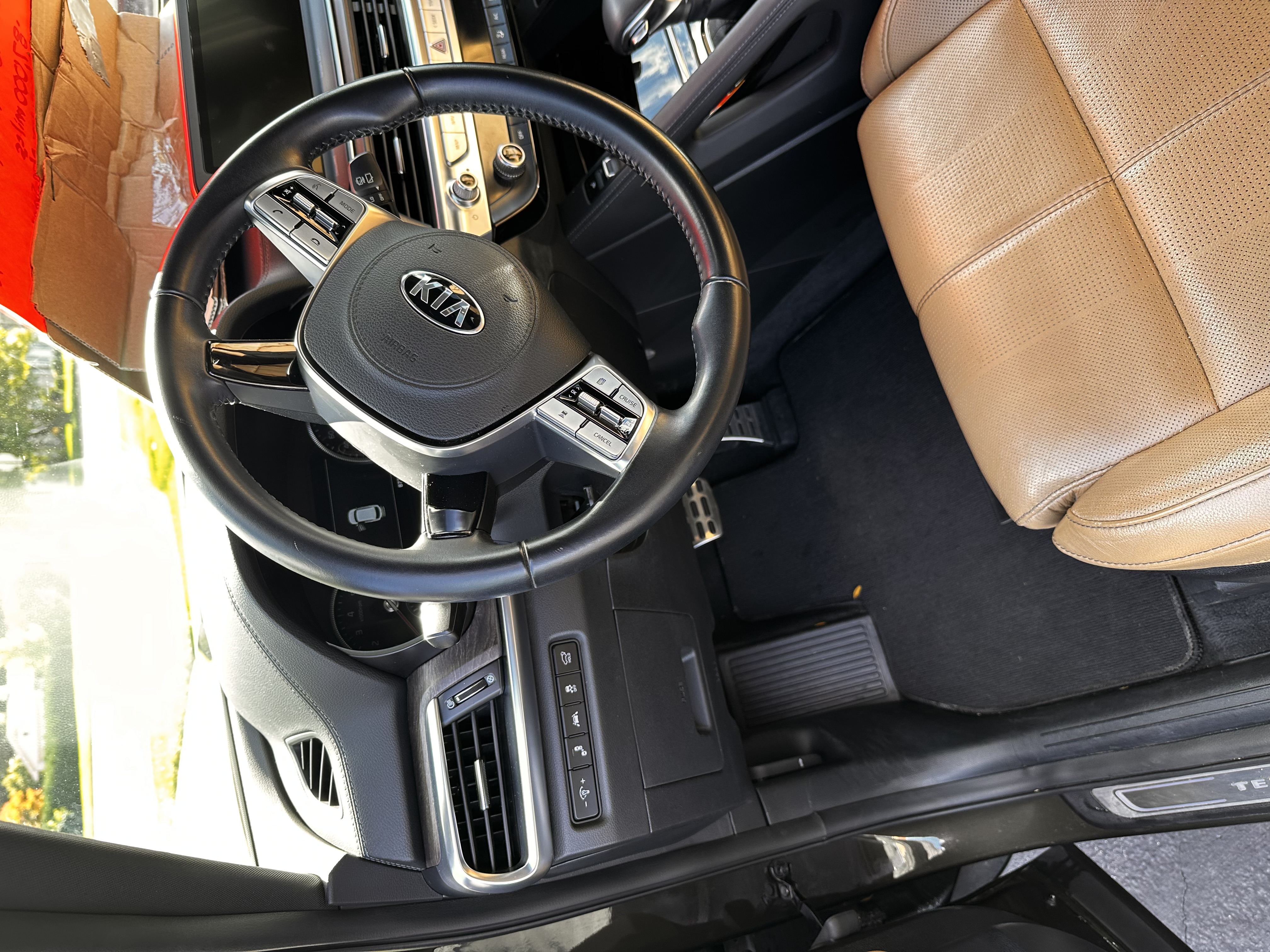 Used 2020 Kia Telluride SX FWD image 2