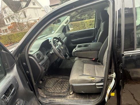 Used 2014 Toyota Tundra SR image 6