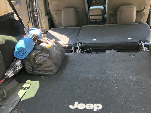 Used 2017 Jeep Wrangler Unlimited Sport w/ Connectivity Group image 11