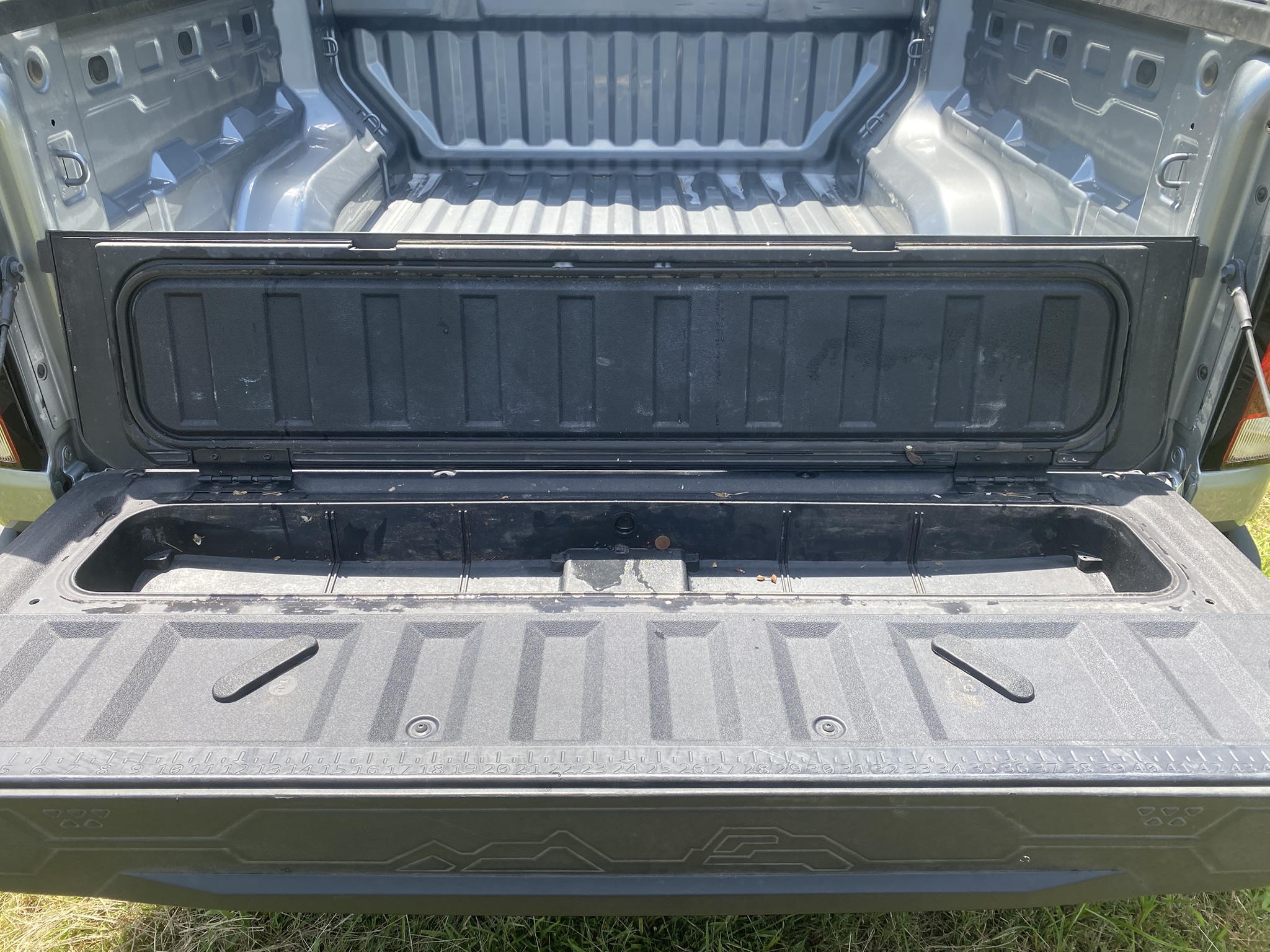 Used 2025 Chevrolet Colorado Trail Boss AWD/4WD image 17