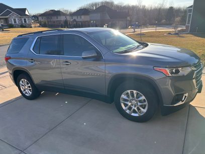 Used 2021 Chevrolet Traverse LT