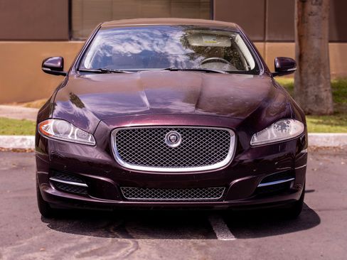 Used 2013 Jaguar XJ L Portfolio AWD/4WD image 5