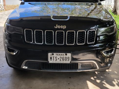 Used 2019 Jeep Grand Cherokee Limited w/ Luxury Group II image 4