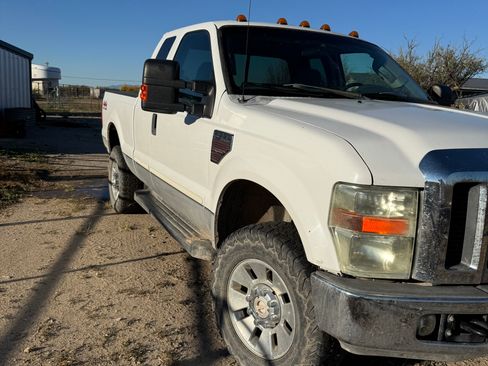 Used 2008 Ford F350 XLT image 1