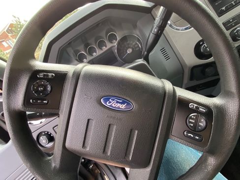 Used 2016 Ford F250 XLT w/ XLT Value Package image 21