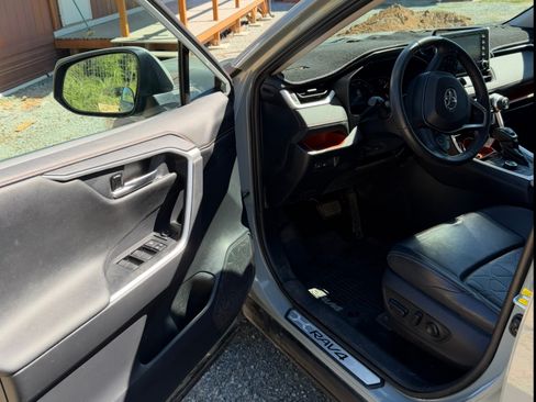 Used 2020 Toyota RAV4 Adventure w/ All Weather Liner Package AWD/4WD image 13