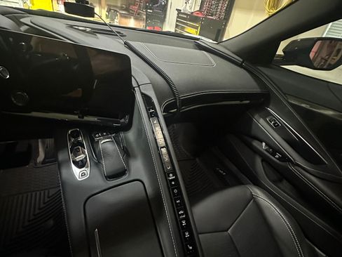 Used 2024 Chevrolet Corvette Stingray Preferred Cpe w/ Z51 Performance Package RWD image 11