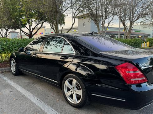 Used 2010 Mercedes-Benz S 550 image 6