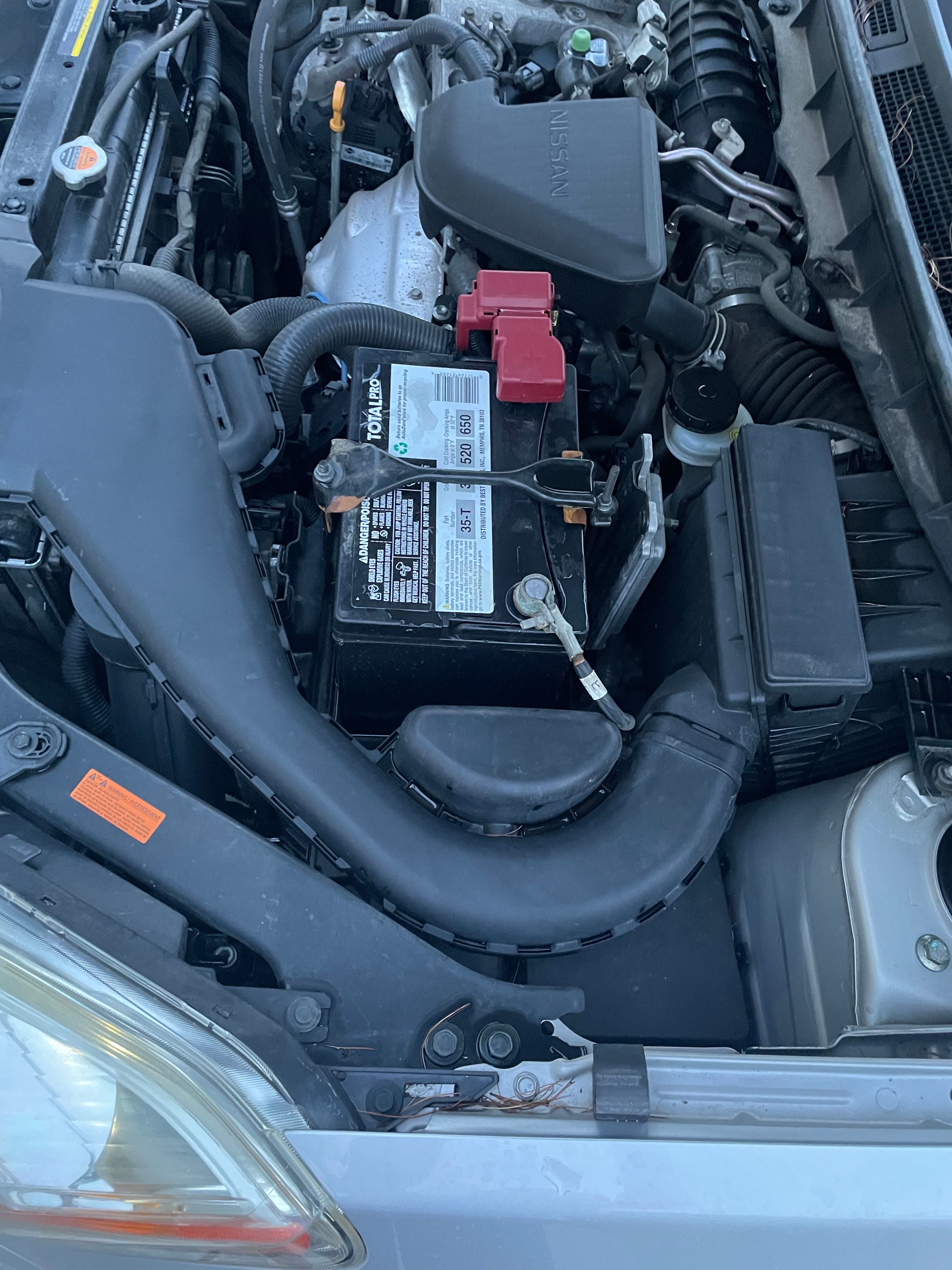 Used 2012 Nissan Rogue SL AWD/4WD image 19