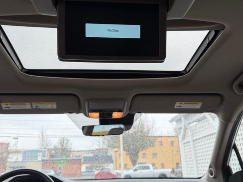 Used 2019 Honda Pilot Touring image 13