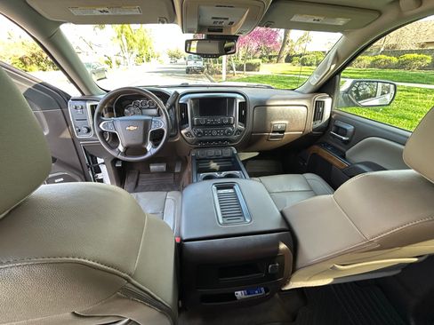 Used 2016 Chevrolet Silverado 1500 LTZ w/ LTZ Plus Package image 5