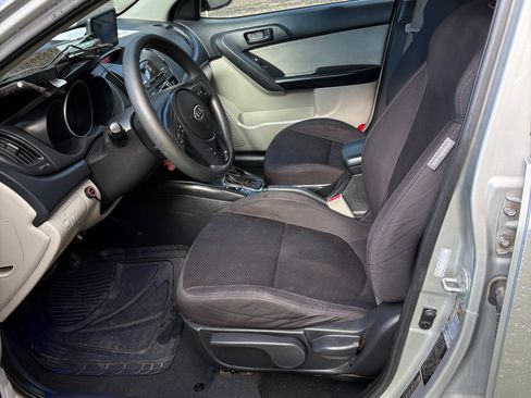 Used 2012 Kia Forte EX image 9
