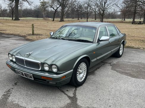 Used 1996 Jaguar XJ Vanden Plas image 1