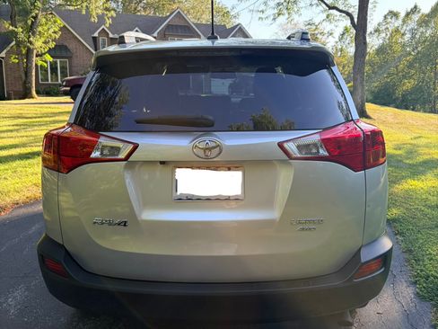 Used 2013 Toyota RAV4 Limited AWD/4WD image 5
