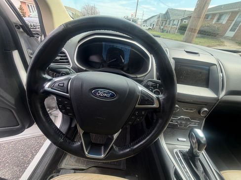 Used 2017 Ford Edge SEL w/ Equipment Group 201A AWD/4WD image 11