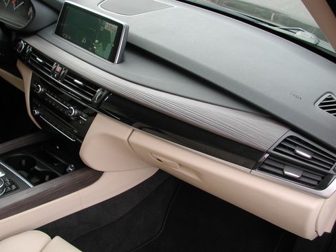 Used 2016 BMW X5 xDrive35i image 22