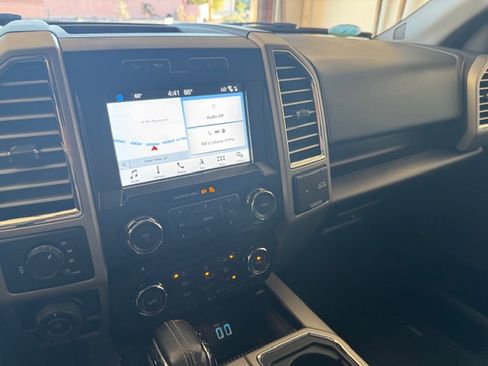 Used 2016 Ford F150 Lariat image 13