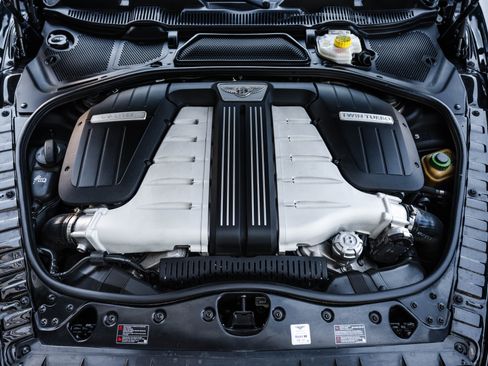 Used 2017 Bentley Flying Spur S W12 image 31