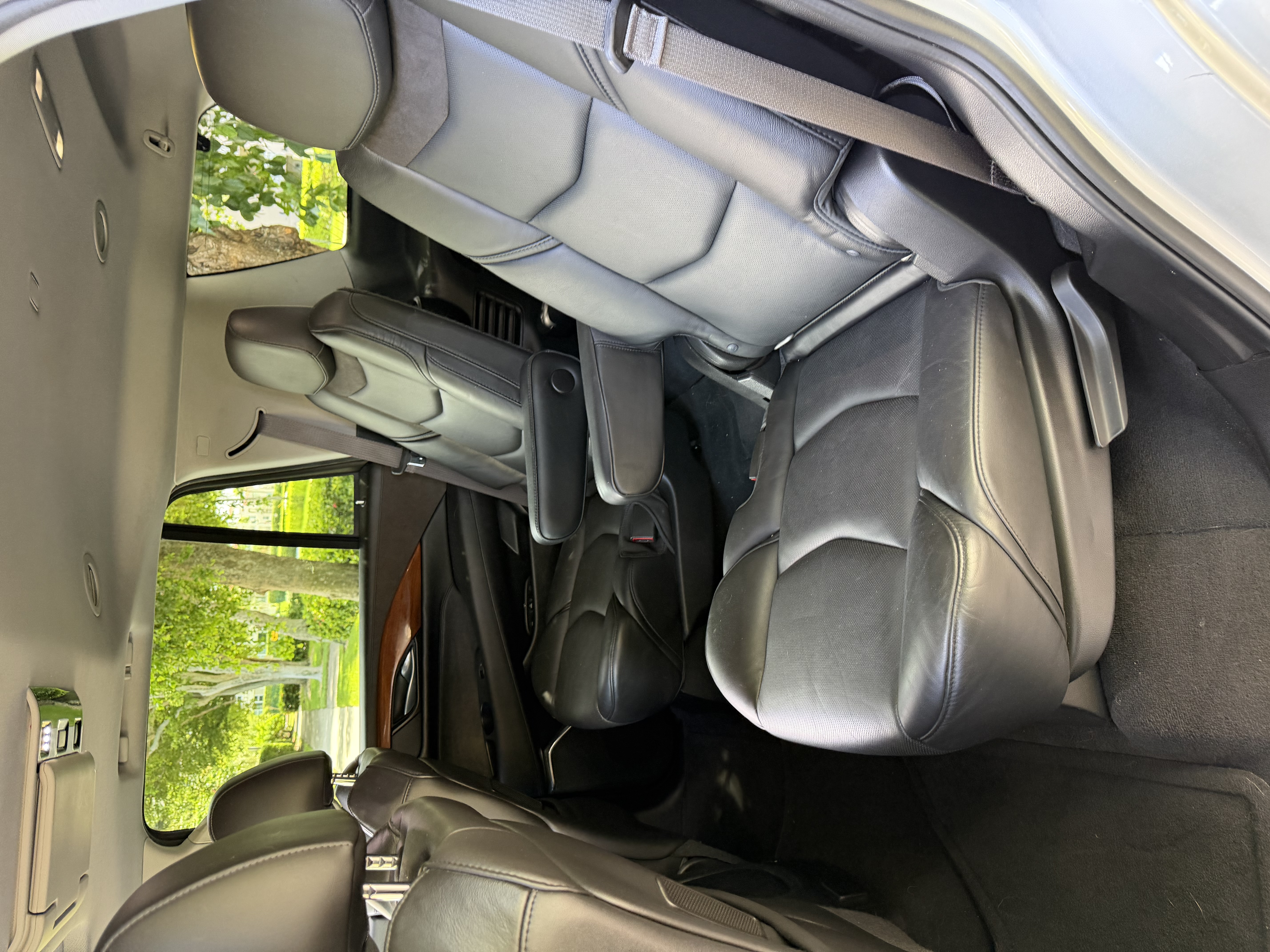 Used 2015 Cadillac Escalade Luxury RWD image 9