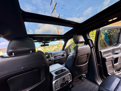 Used 2019 Ford F150 Raptor w/ Equipment Group 802A Luxury AWD/4WD image 17