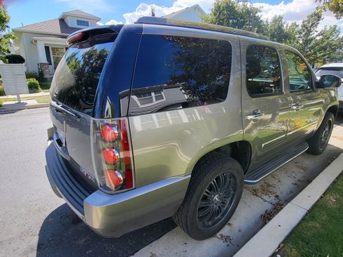 Used 2012 GMC Yukon Denali image 8