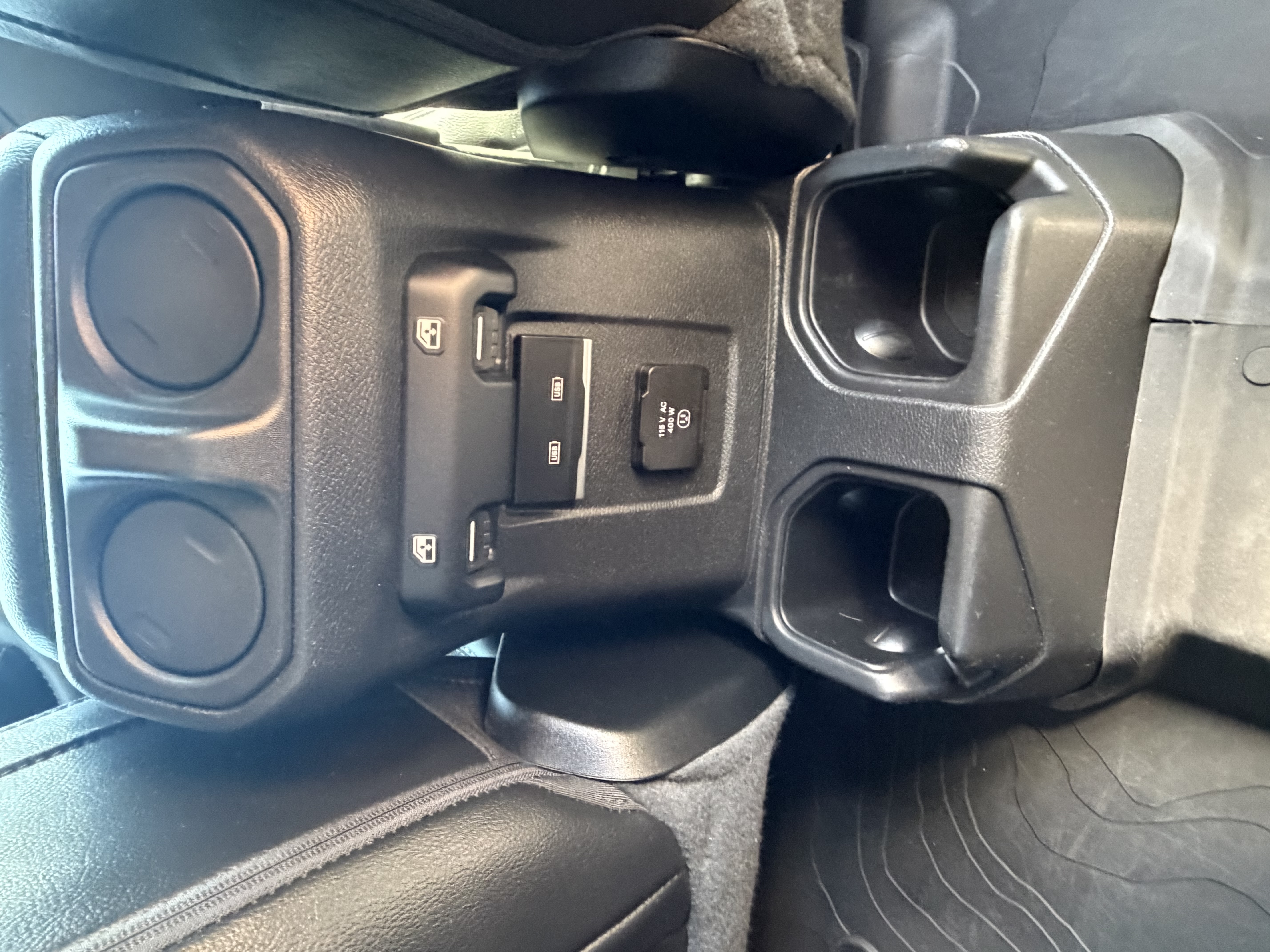 Used 2023 Jeep Gladiator Sport AWD/4WD image 20