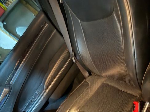 Used 2017 Chrysler 300 C image 11