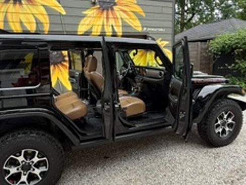 Used 2021 Jeep Wrangler Unlimited Rubicon AWD/4WD image 17