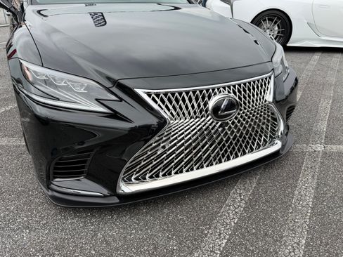 Used 2018 Lexus LS 500 w/ Interior Upgrade Package RWD image 20