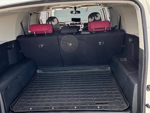 Used 2010 Toyota FJ Cruiser 2WD image 8