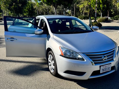 Used 2015 Nissan Sentra SV image 14