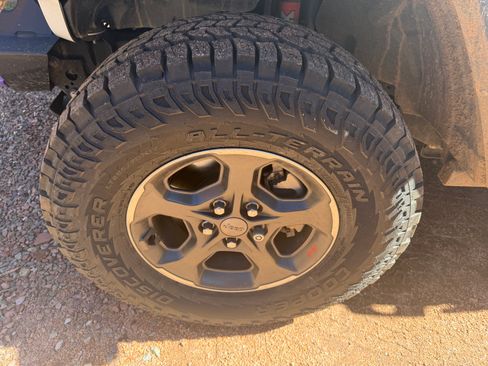 Used 2022 Jeep Gladiator Rubicon w/ Trailer Tow Package image 24