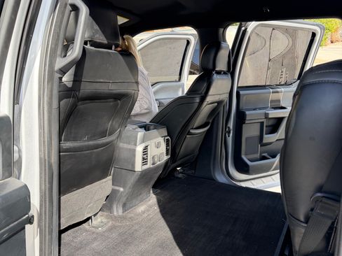 Used 2019 Ford F150 Raptor w/ Equipment Group 801A Mid image 10