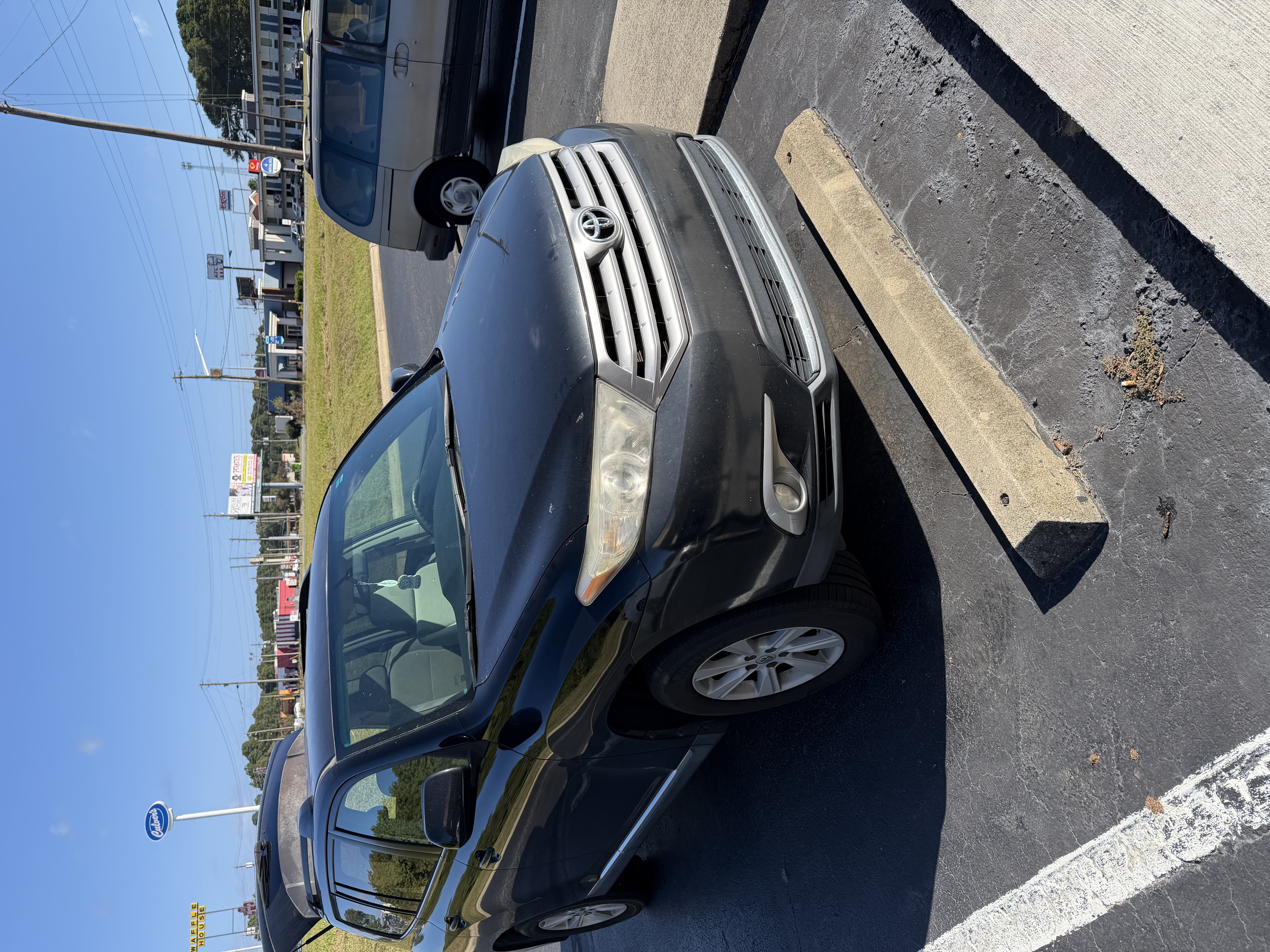 Used 2013 Toyota Highlander Plus FWD image 12