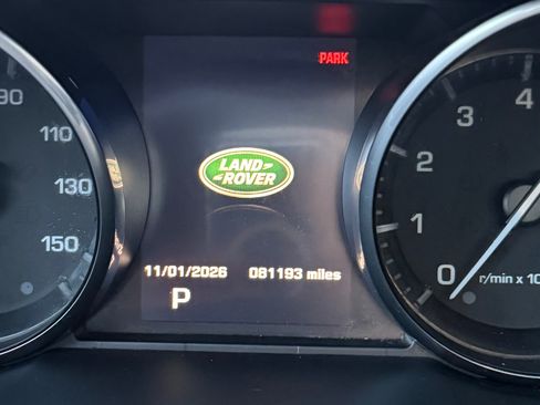 Used 2016 Land Rover Discovery Sport HSE image 13