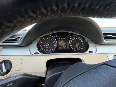 Used 2012 Volkswagen CC Sport FWD image 6