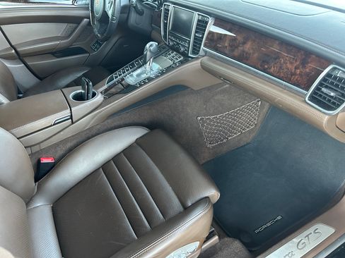 Used 2016 Porsche Panamera GTS image 12