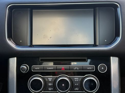 Used 2016 Land Rover Range Rover HSE image 15