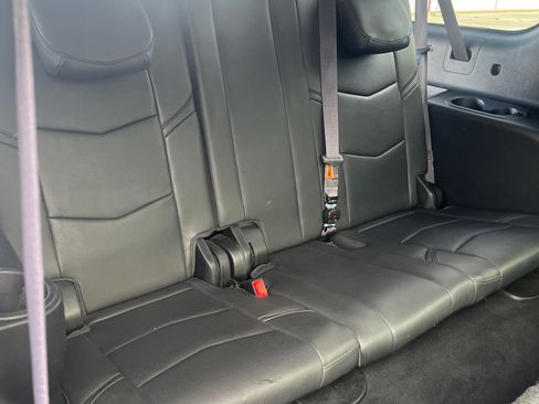 Used 2016 Cadillac Escalade ESV Luxury image 21